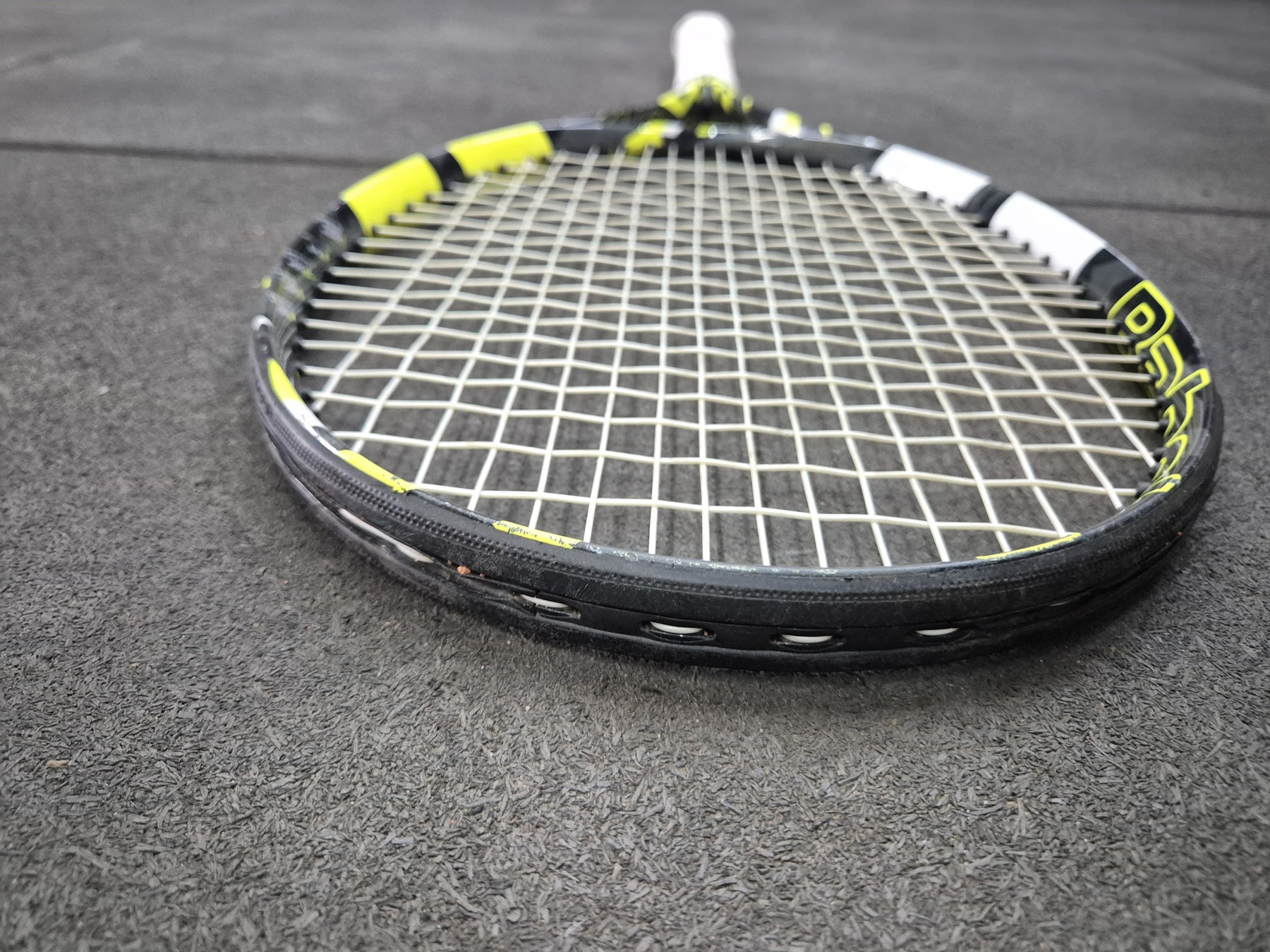 Babolat Pure Aero Team 100 285g Usada (Produto em Estoque sobre Consulta)
