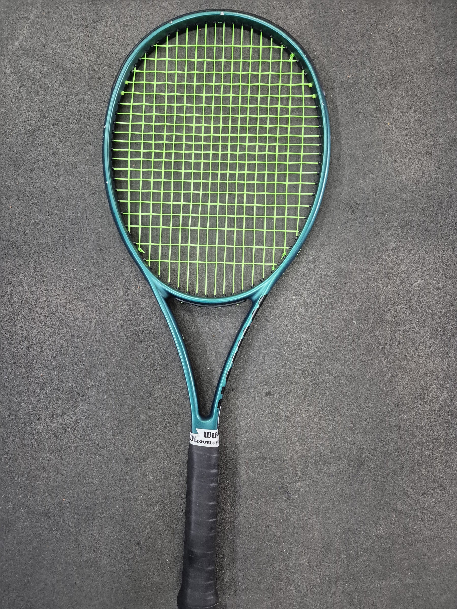 Wilson Blade V.9 18x20 305g 98 Usada (Produto em Estoque sob Consulta)