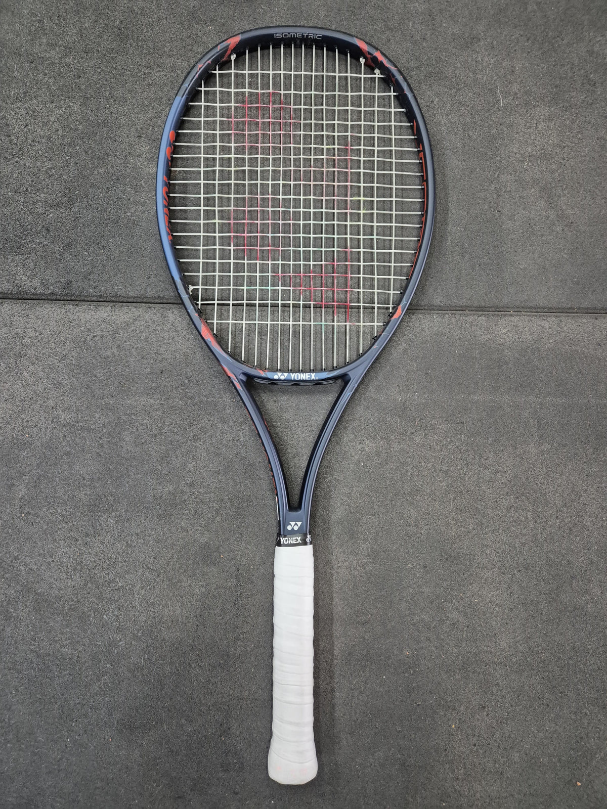 Yonex  Vcore Pro 100 300g Usada (Produto em Estoque sob Consulta)