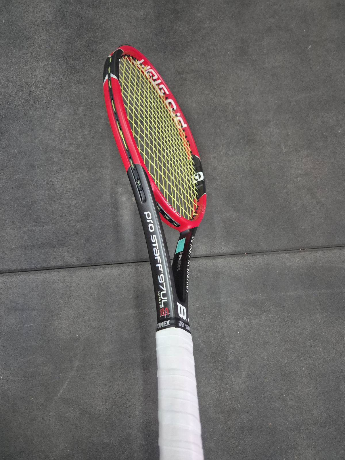 Wilson Pro Staff 97 ULS 270G Usada (Produto em Estoque sob Consulta)